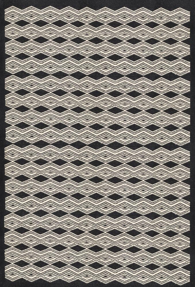 Agostina rug in Black and Cream