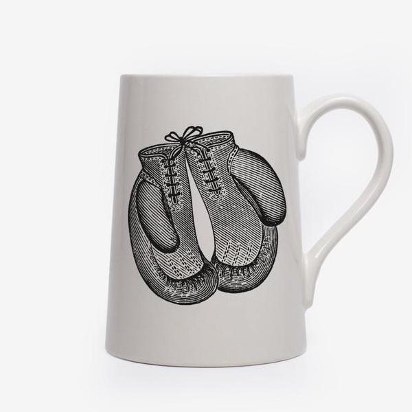 Gloves Tankard design by Izola